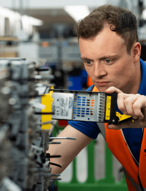 Data center decomissioning and ITAD services for cloud migration-1