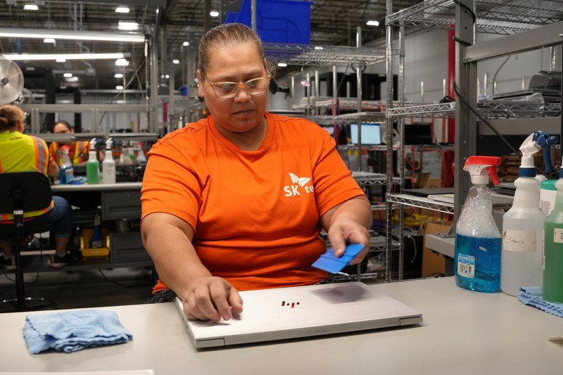 SK Tes Laptop Cleaning Corporate IT Equipment Disposition