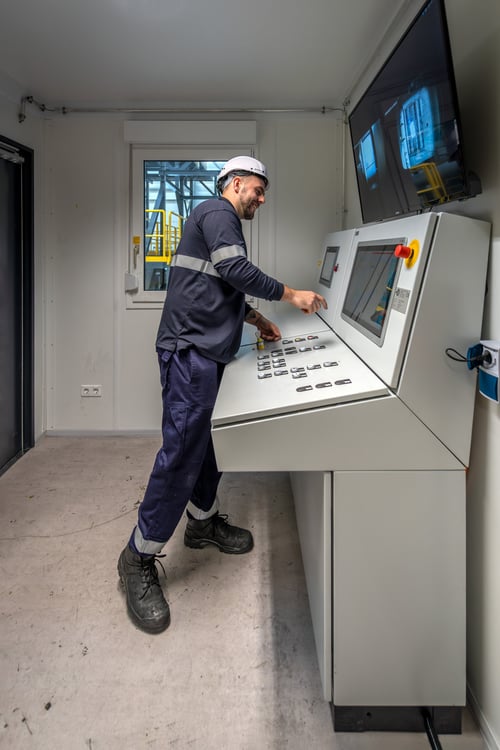SKtes_PeopleAtWork_sRGB_WEB_2400PX_24