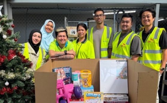 SK Tes Social Initiatives Australia - donation to families in need